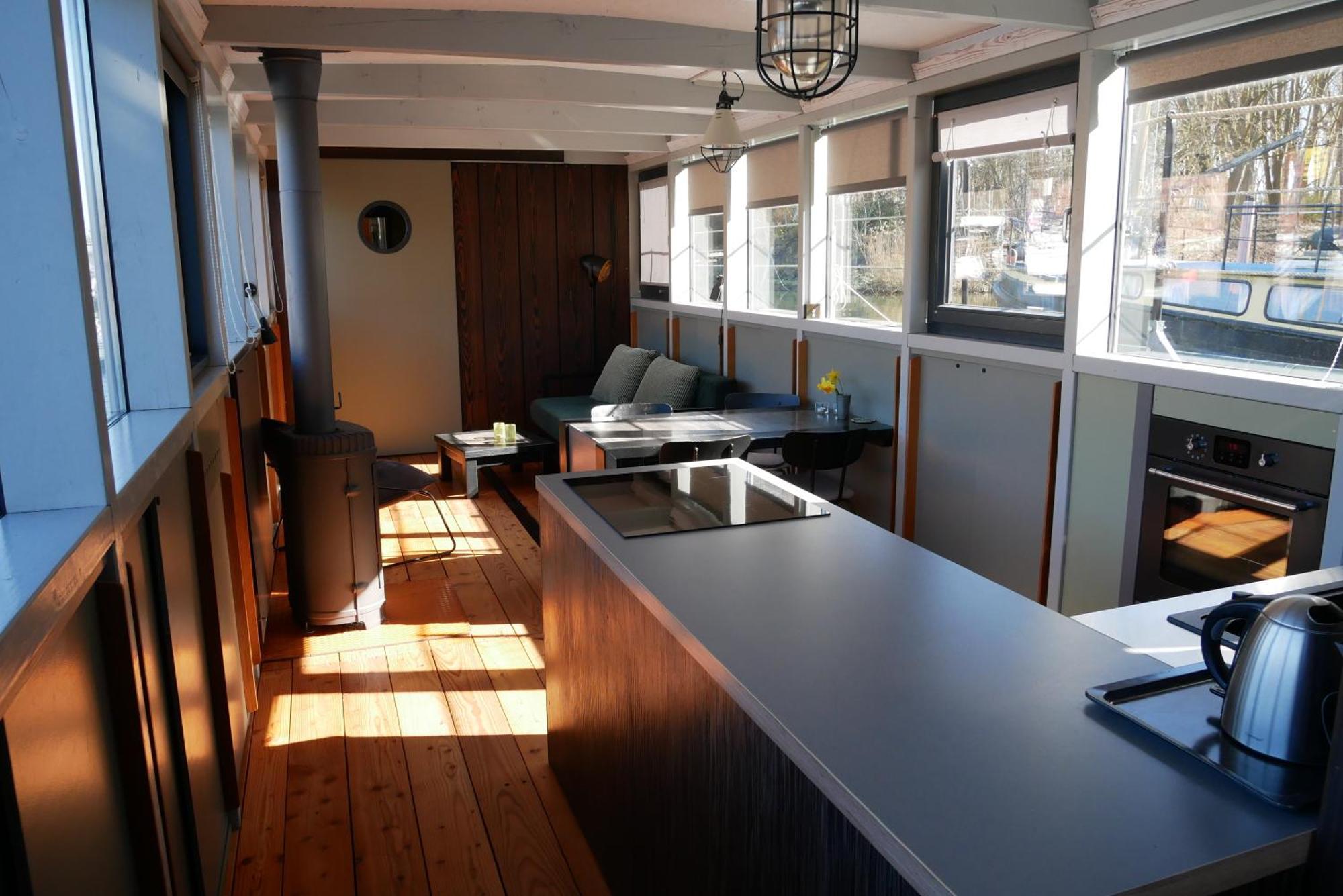 Hausboot Daenholm Hotel Stralsund Exterior photo