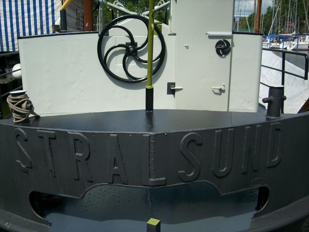 Hausboot Daenholm Hotel Stralsund Room photo