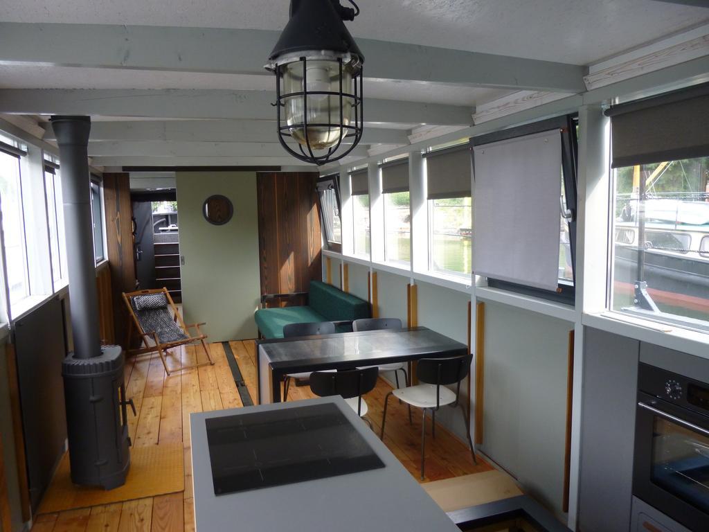 Hausboot Daenholm Hotel Stralsund Room photo