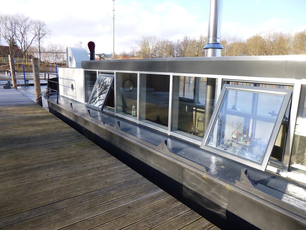 Hausboot Daenholm Hotel Stralsund Room photo