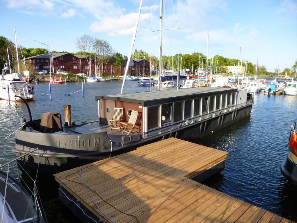 Hausboot Daenholm Hotel Stralsund Room photo
